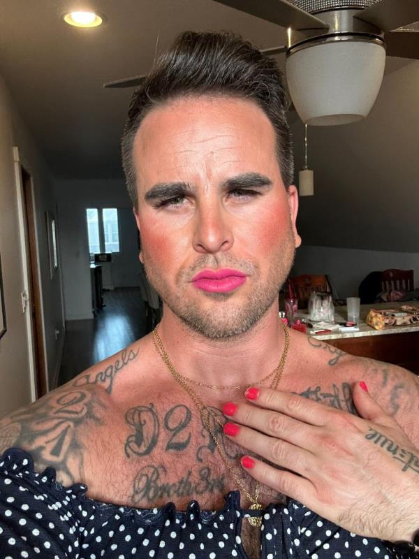 Josh Seiter, former Bachelorette star, now a trans woman embracing her identity without hormone treatment or surgery